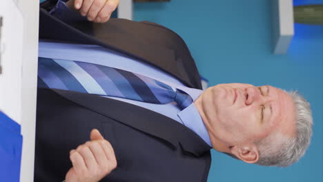 Vertical-video-of-Tired-businessman-with-aching-shoulders.